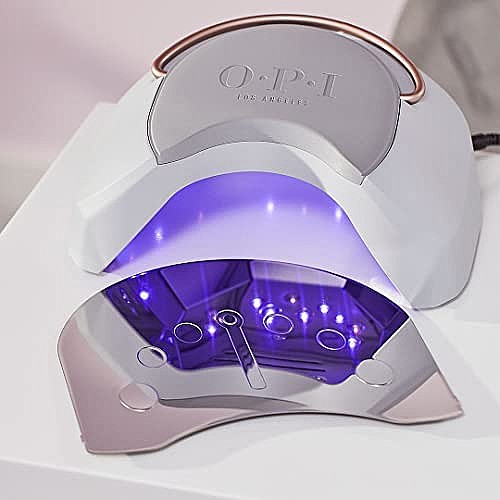 ����� ����� �� �� OPI STAR LIGHT